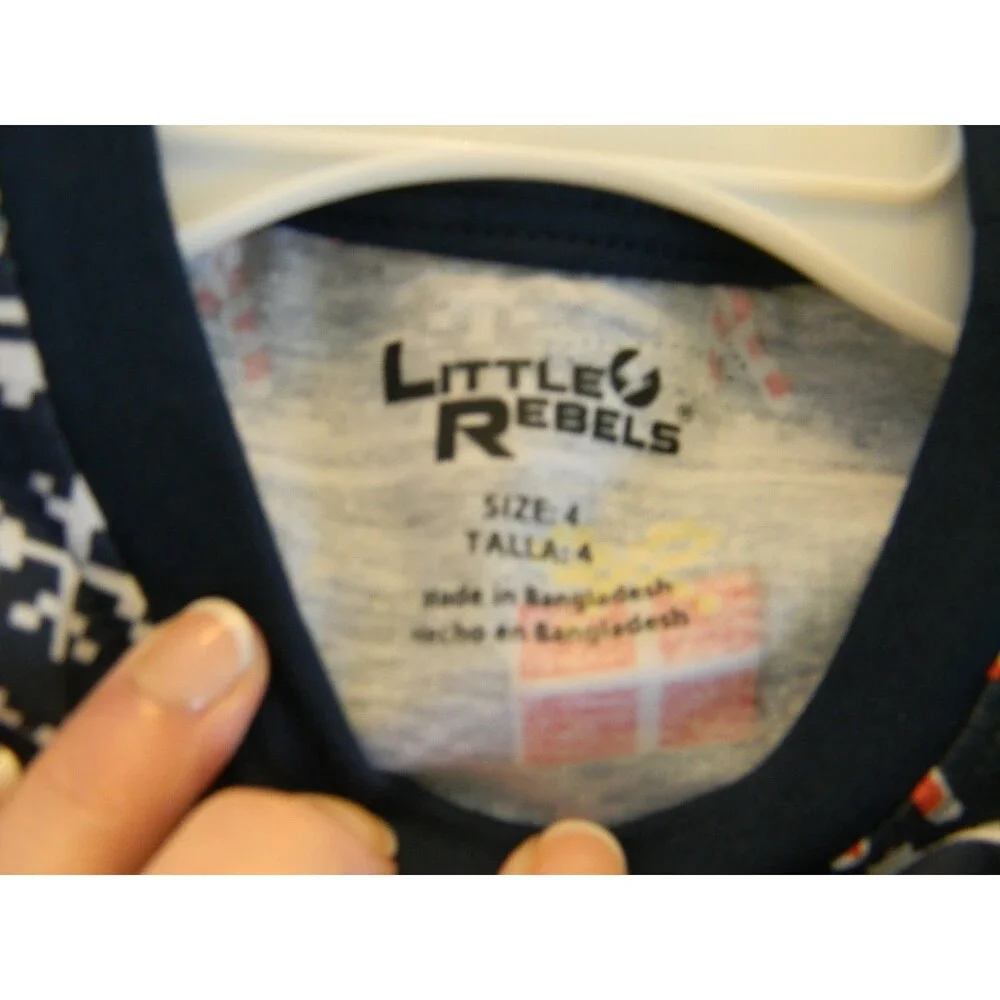 Little Rebels 2 Piece Set Christmas Pajamas Santa Boys Size 4 NWT